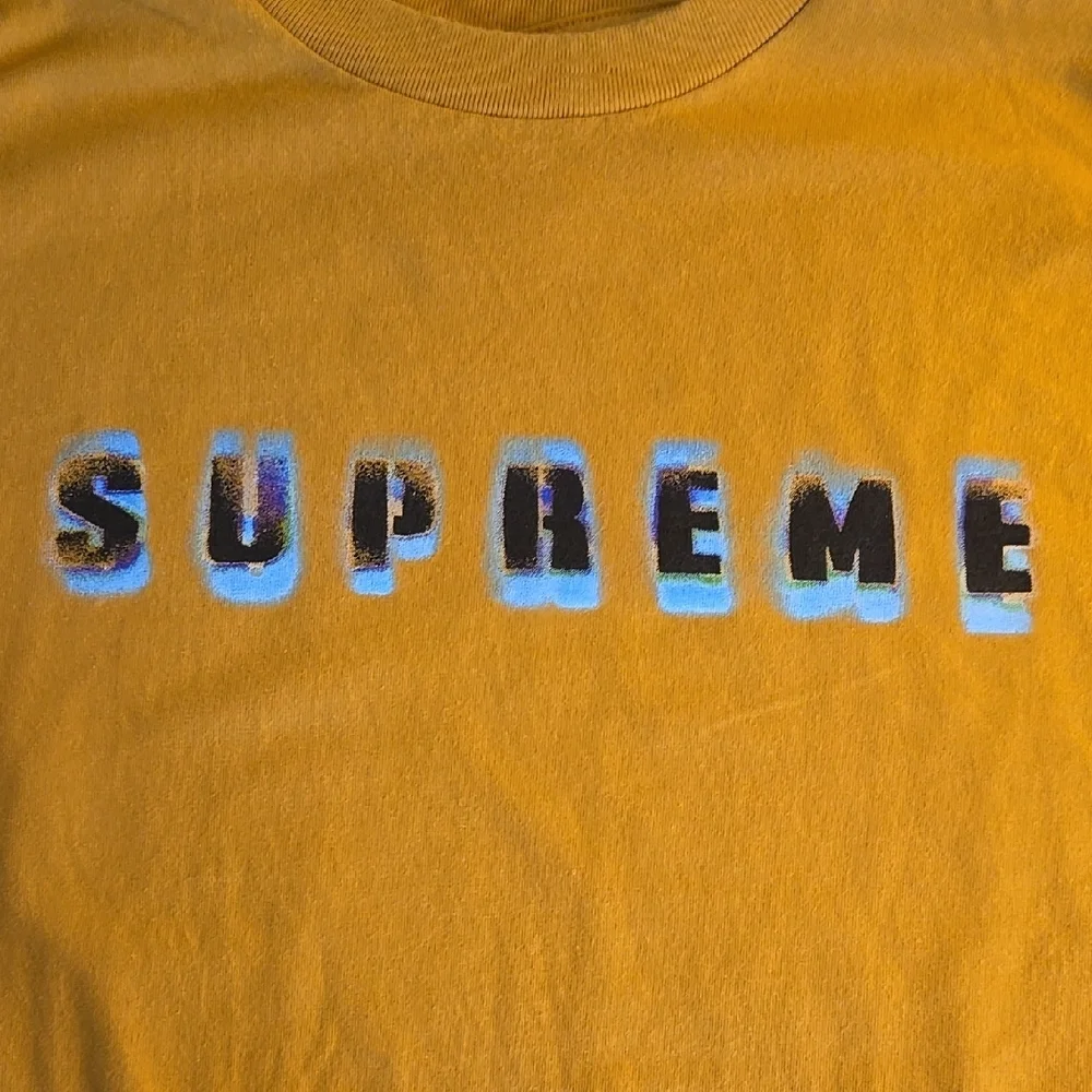 Supreme Yellow T-Shirt - Picture 7 of 7